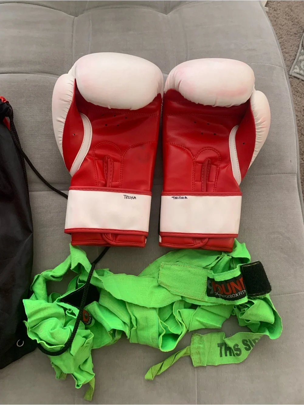 9Round White Red Boxing Gloves